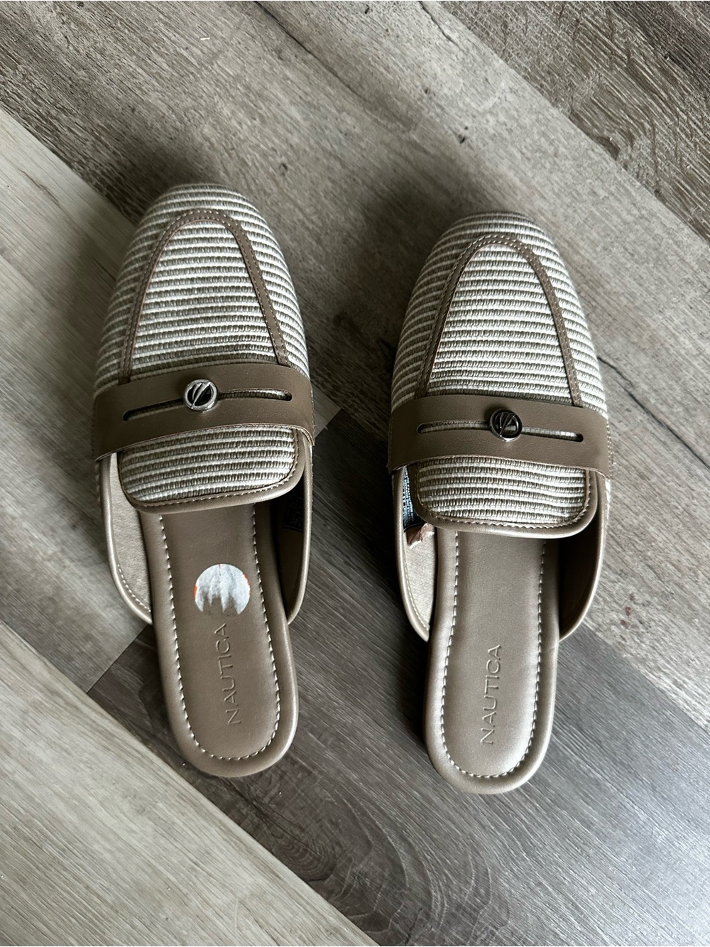 Nautica Women's Taupe & Cream Slip-On Mules 9.5